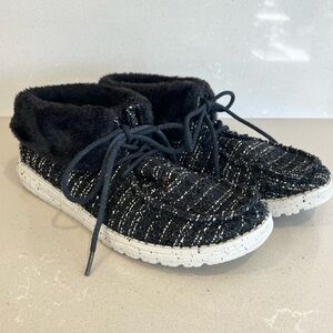 HEY DUDE Britt Boucle Faux Fur Lined Slip On Comfort Shoes Black Women’s 8